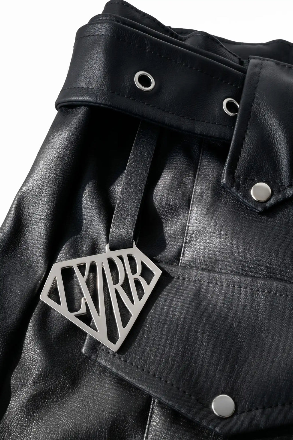 Short Rebel Black