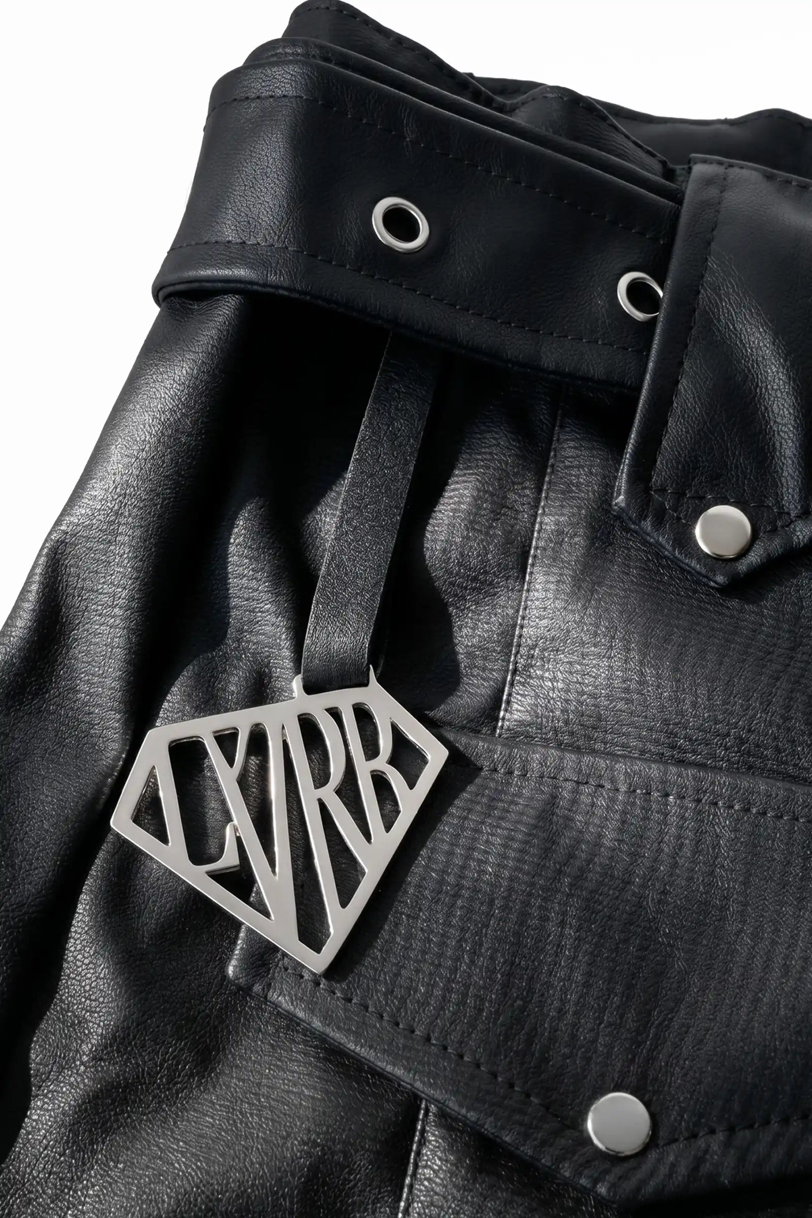Short Rebel Black
